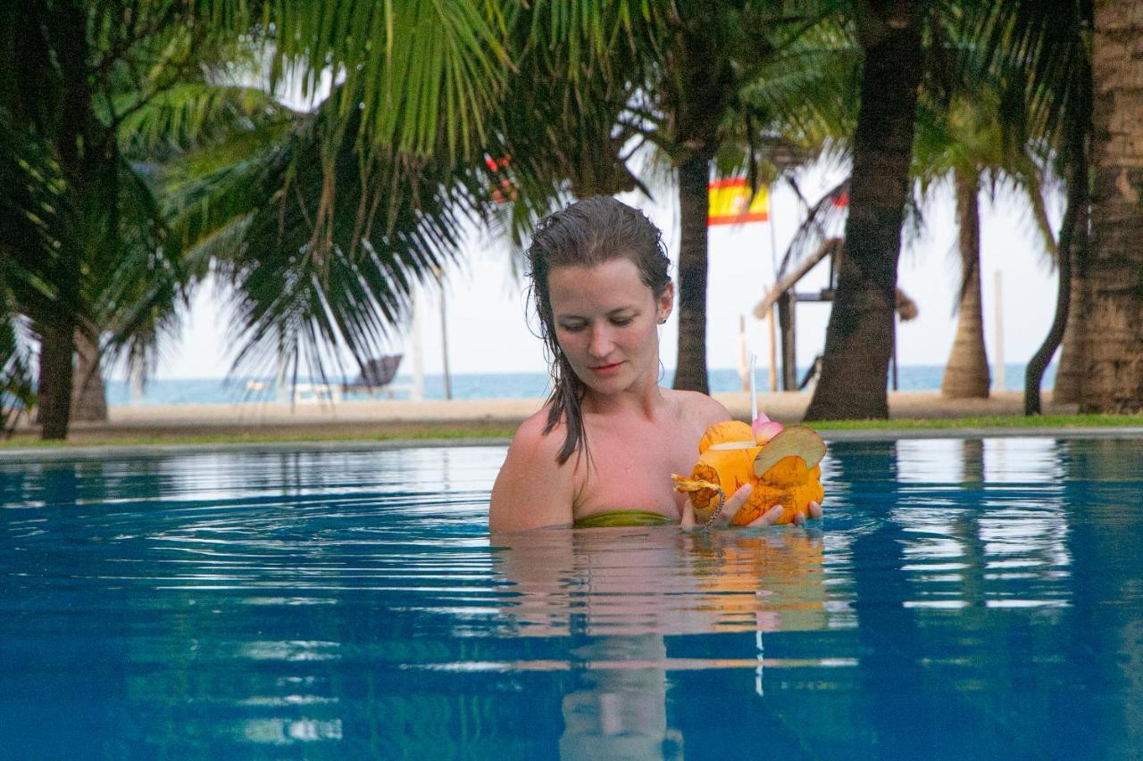 Nn Beach Resort & Spa Nilaveli Bagian luar foto