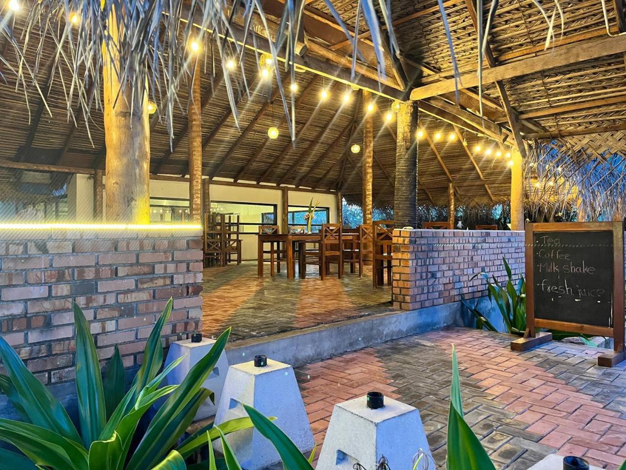 Nn Beach Resort & Spa Nilaveli Bagian luar foto