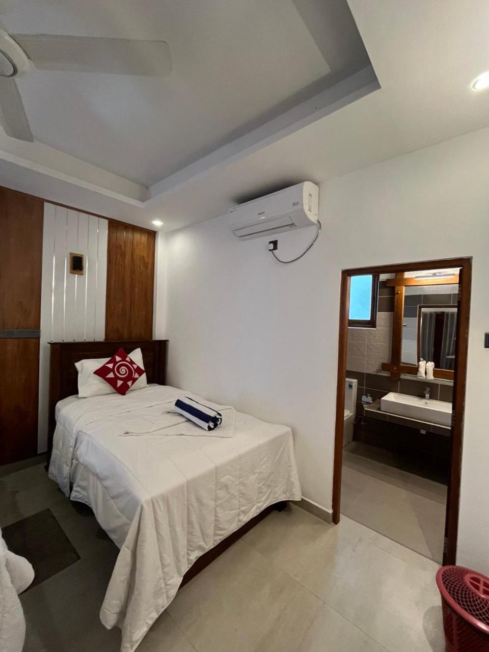 Nn Beach Resort & Spa Nilaveli Bagian luar foto